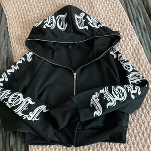 Cropped zip up hoodie worn once
